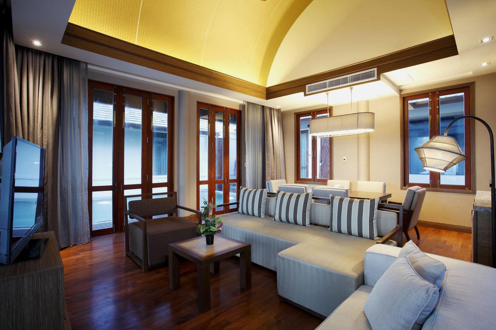 Graceland Khaolak Beachfront 渡假村
